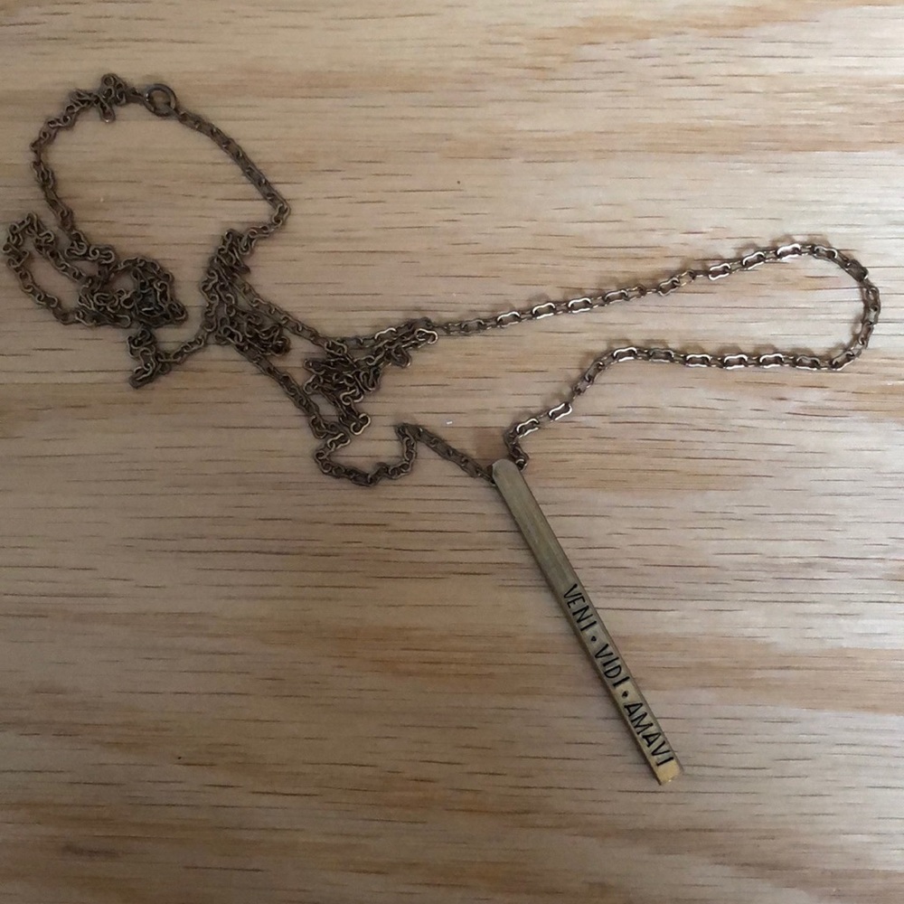 Metal bar necklace